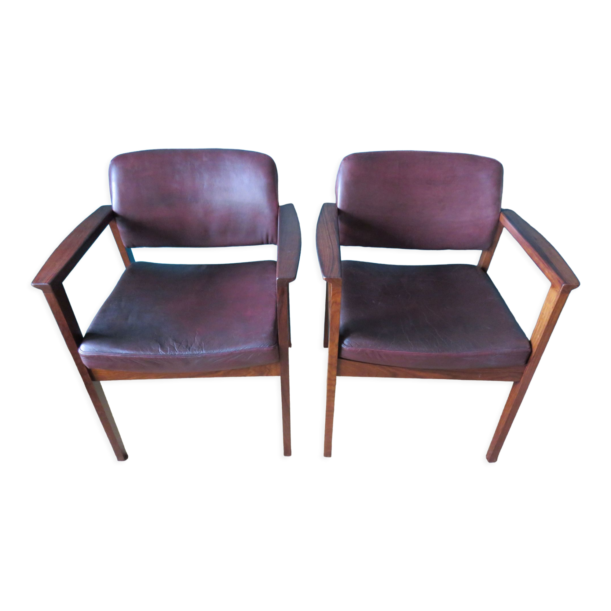 Pair of armchairs in Rio rosewood and plum leather, Denmark 1960