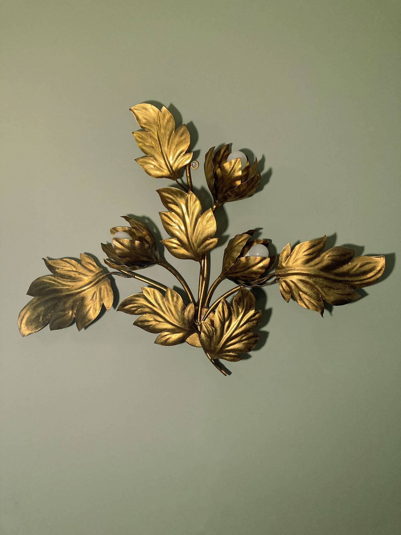 Hans Kögl wall light in gold metal 1970.