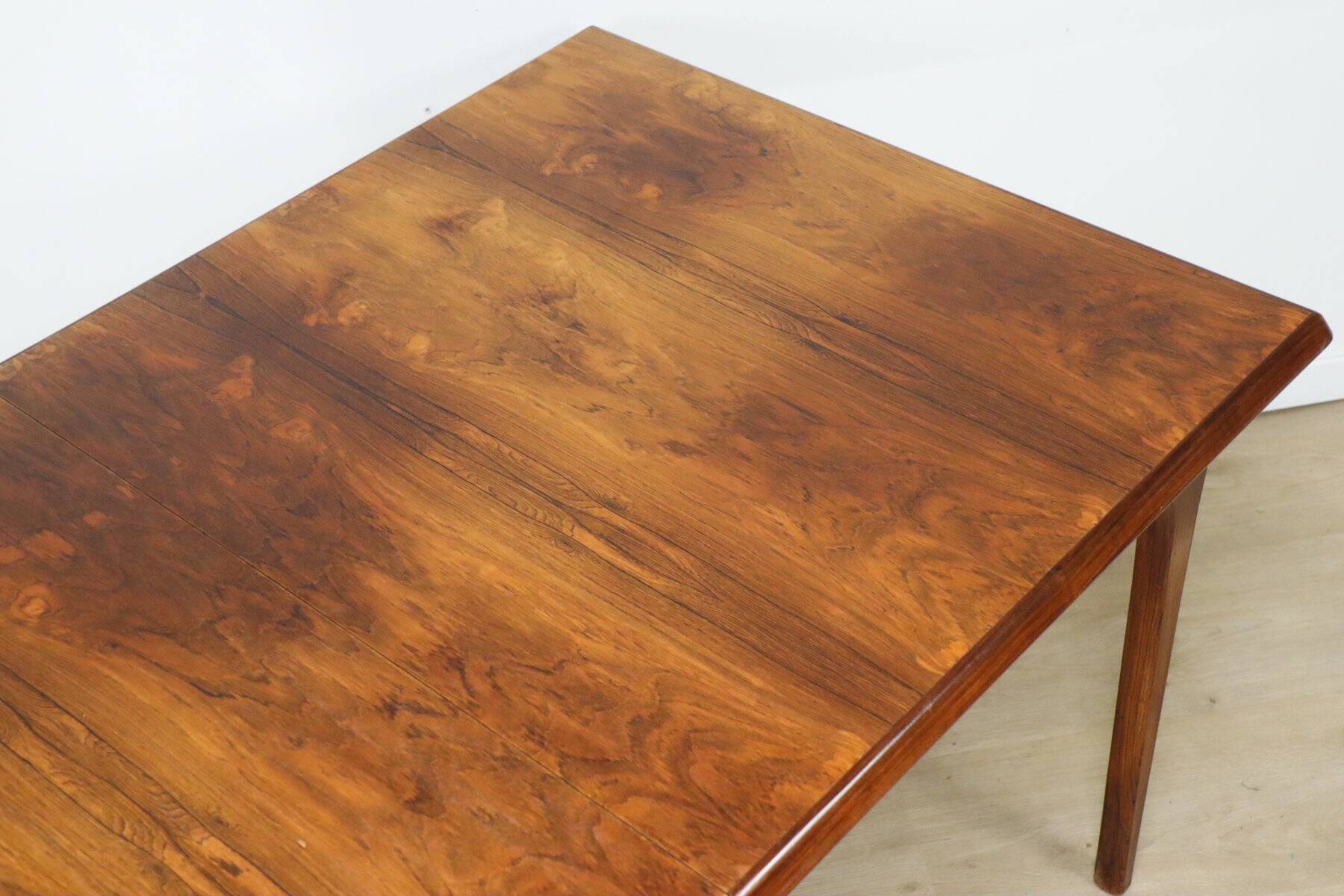 Scandinavian extendable rosewood dining table, 1960s