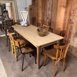 Farm table