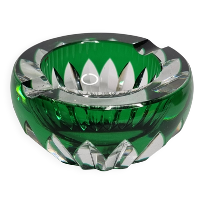 Vide poche, cendrier en cristal taillé vert Baccarat – France, XXe siècle