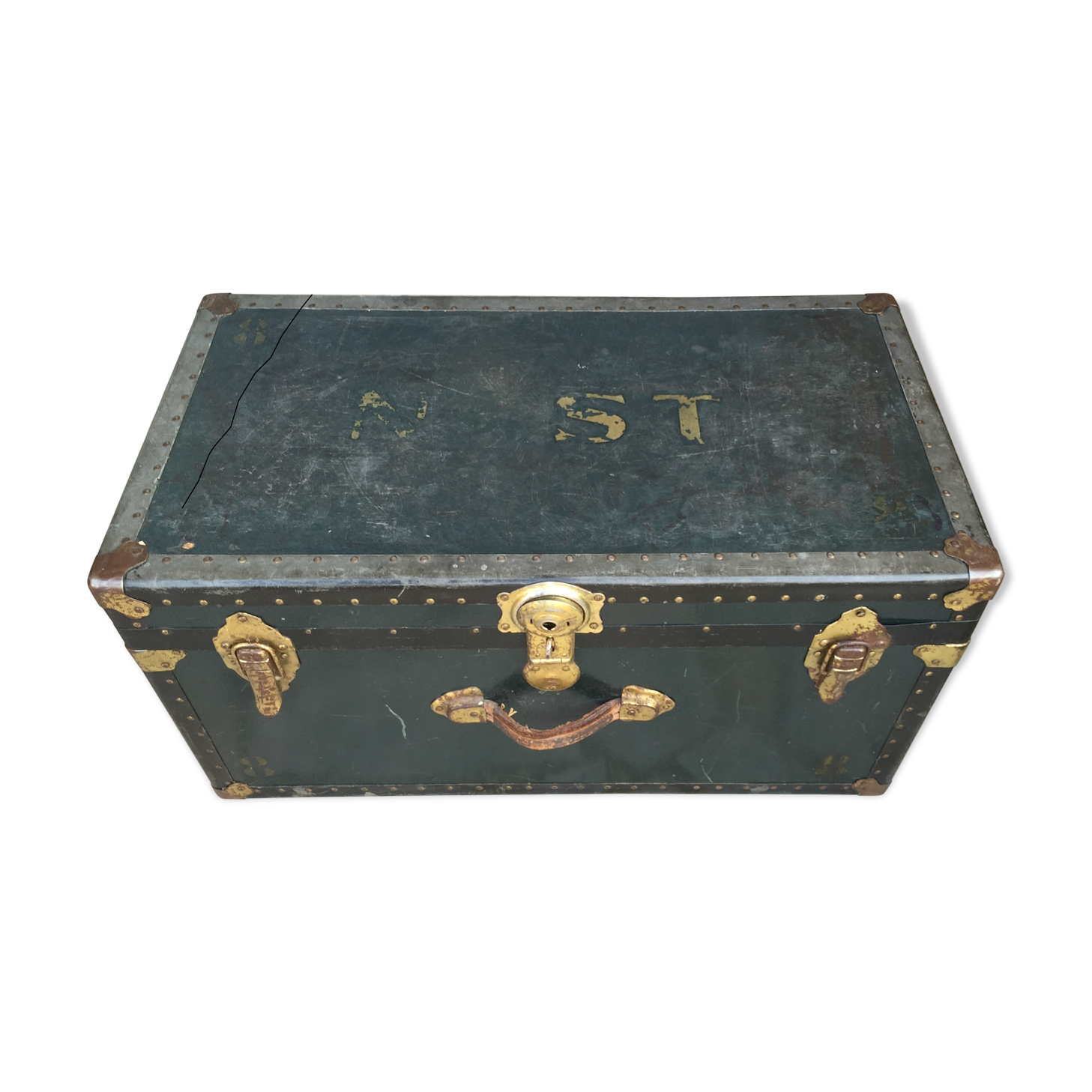 Malle ancienne en bois