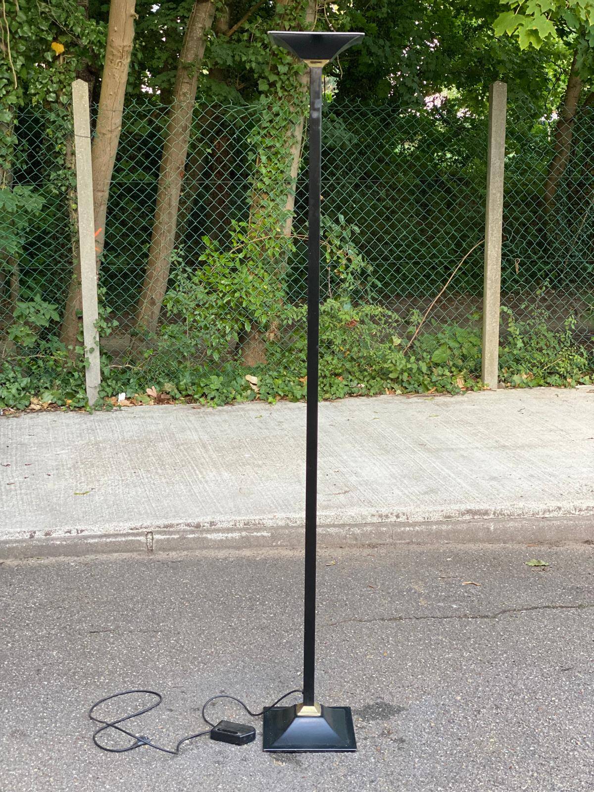 Lampadaire halogène vintage art déco italien noir et doré