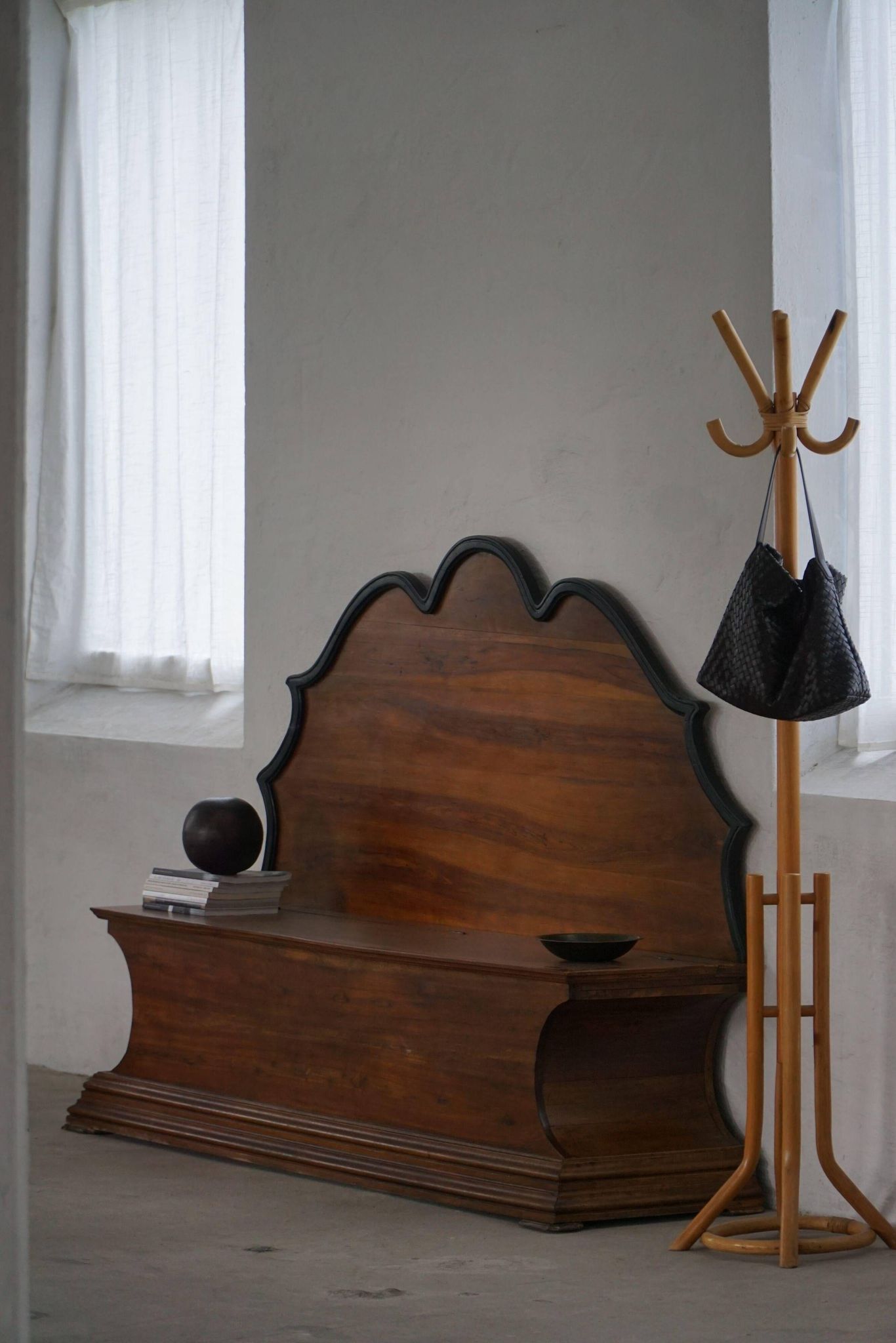 20th-century Art Deco storage bench in walnut, by a Danish cabinetmaker.