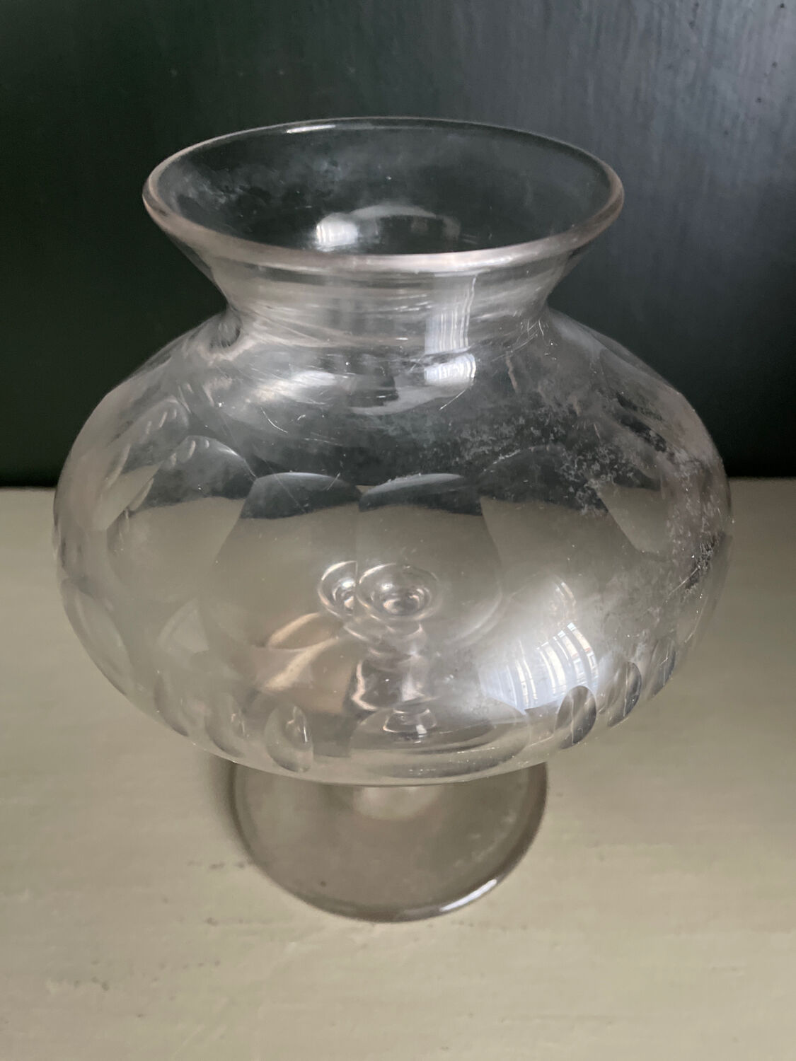 Pot with leeches crystal nineteenth century