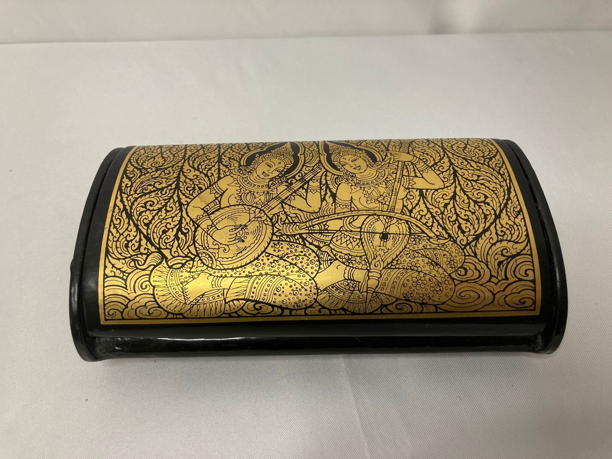 Old lacquered wood jewelry box Cambodia XXth