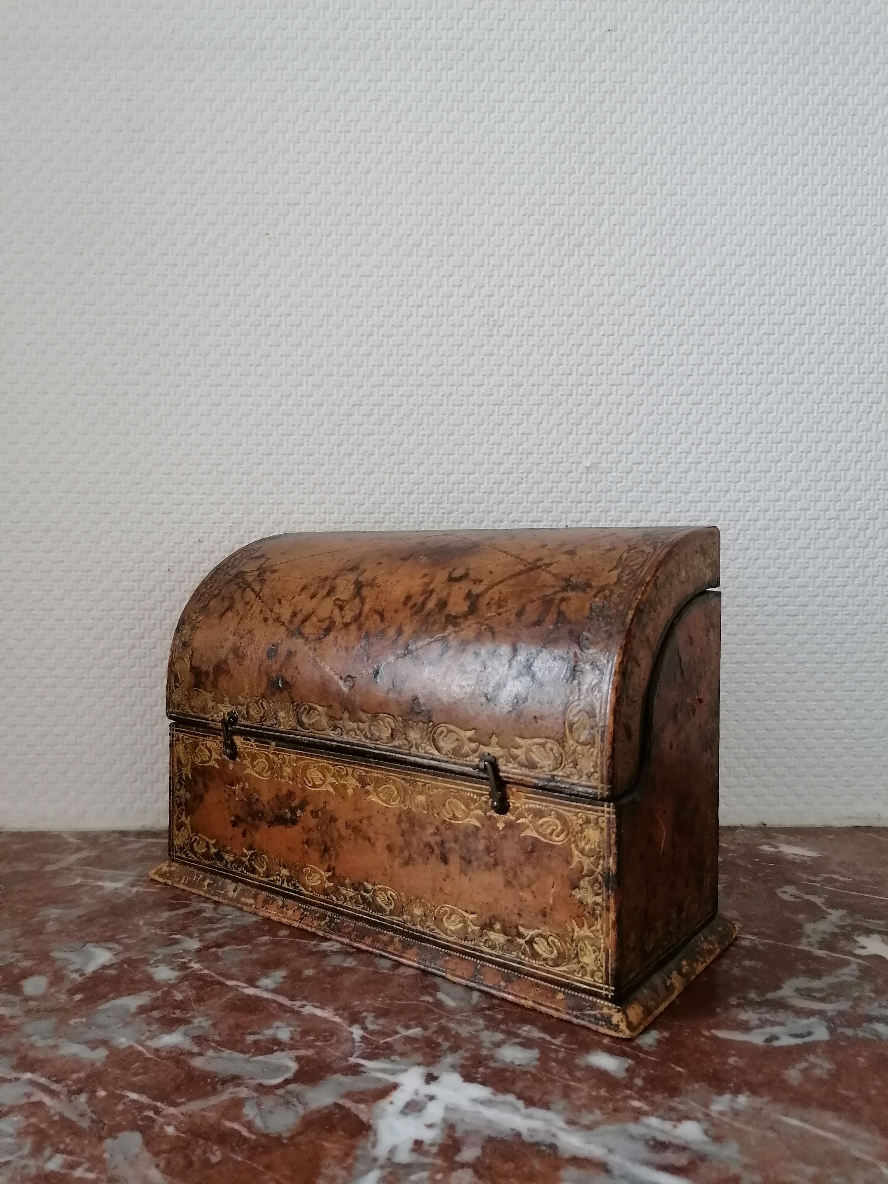 Restoration mail box