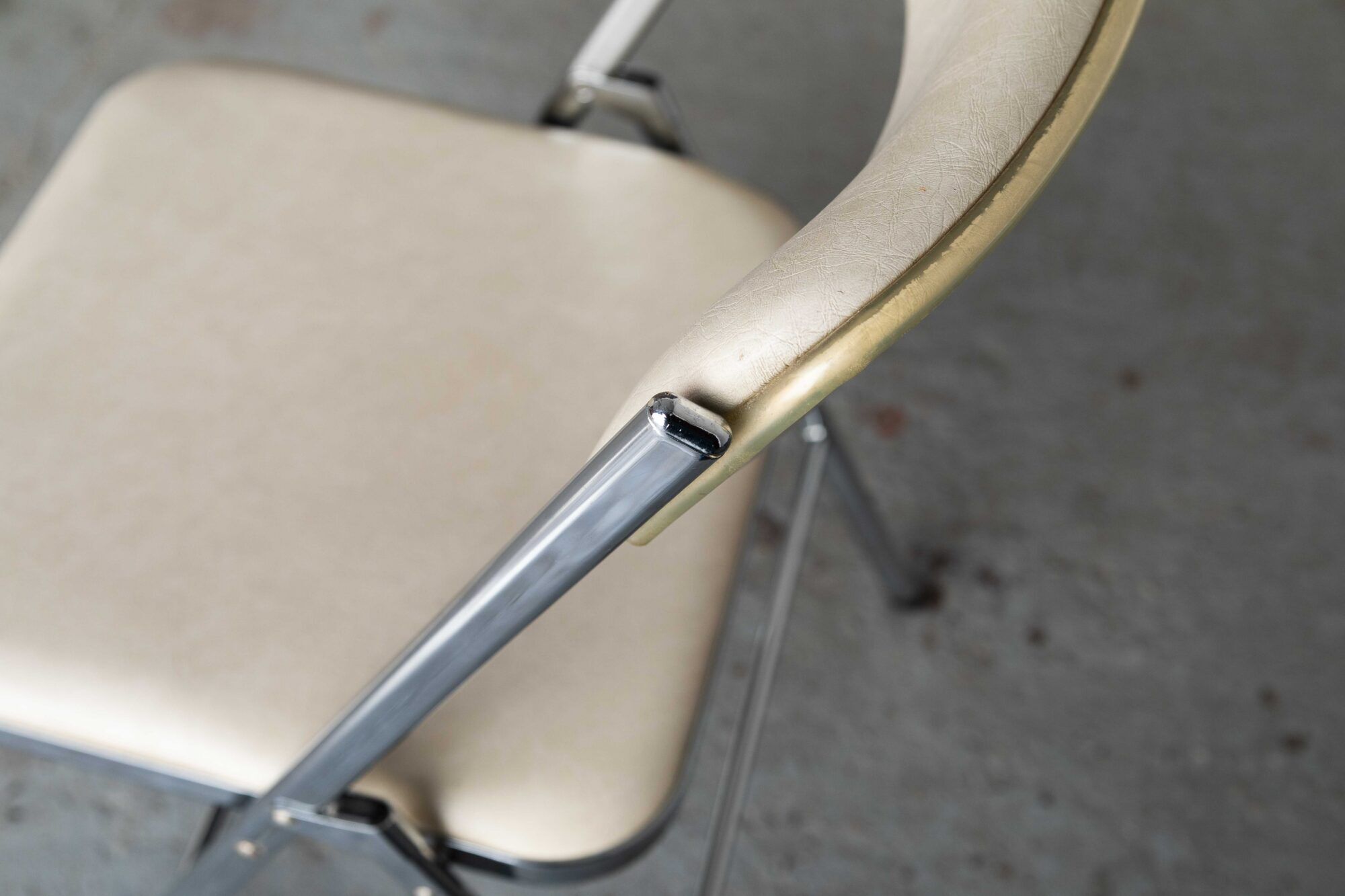 Set of 4 'Plia' dining chairs by Giancarlo Piretti