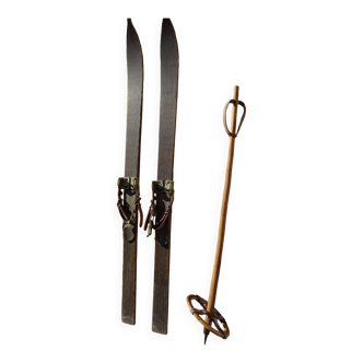 Paire de ski en bois et bâton pour enfant