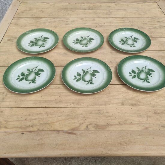 Set of 6 plates