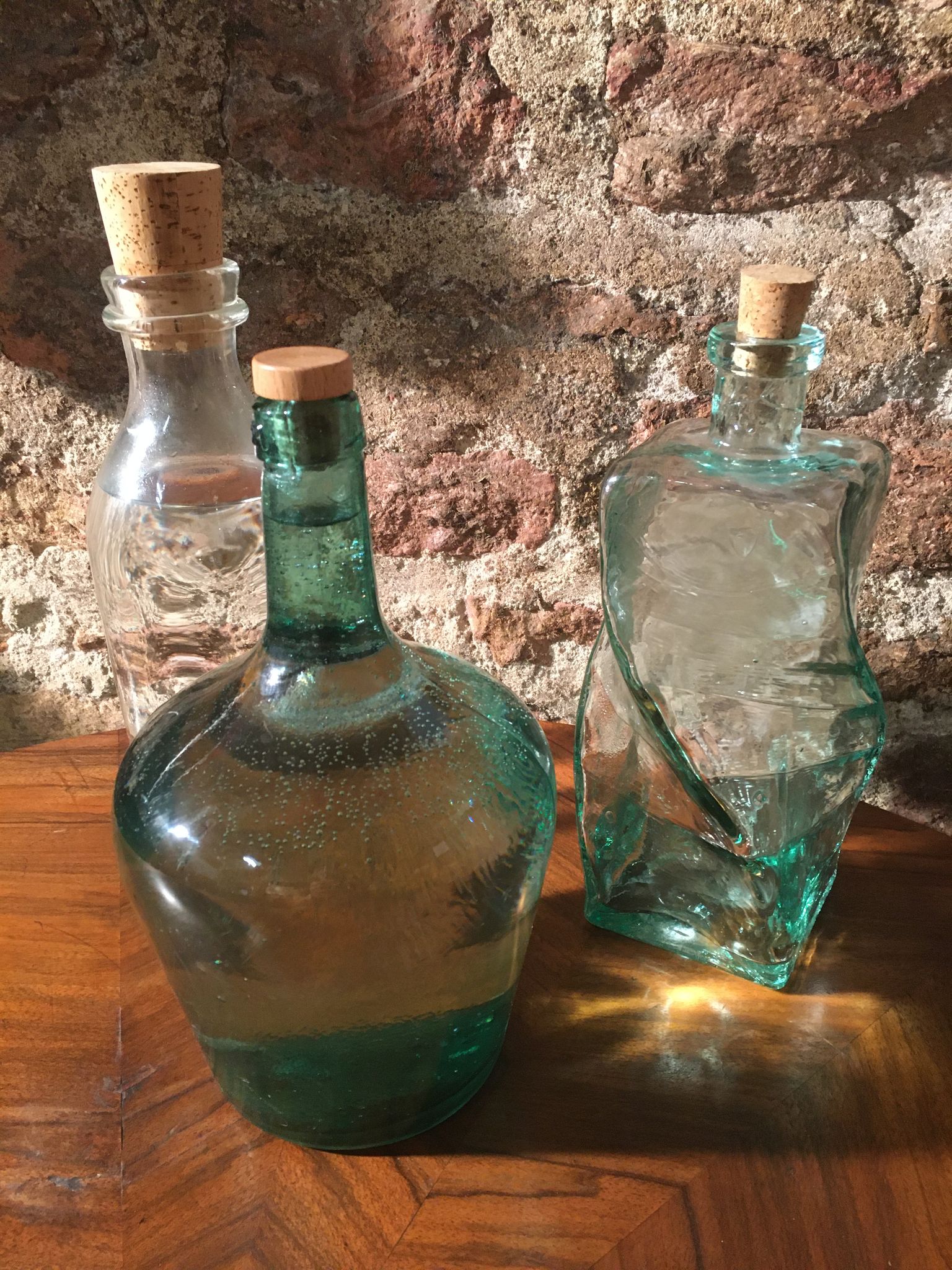 Lot de 3 bouteilles environ 2l