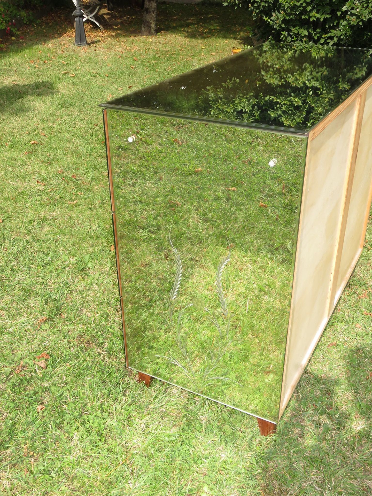Commode miroir Vénitien
