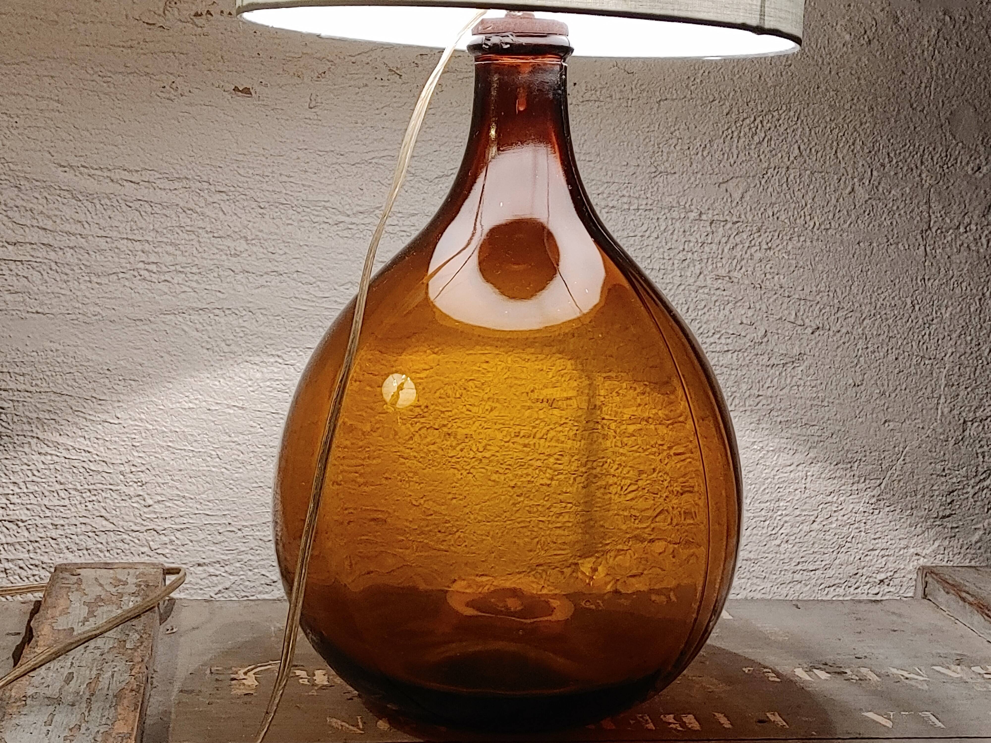 Lady jeanne amber mounting system in original lamp