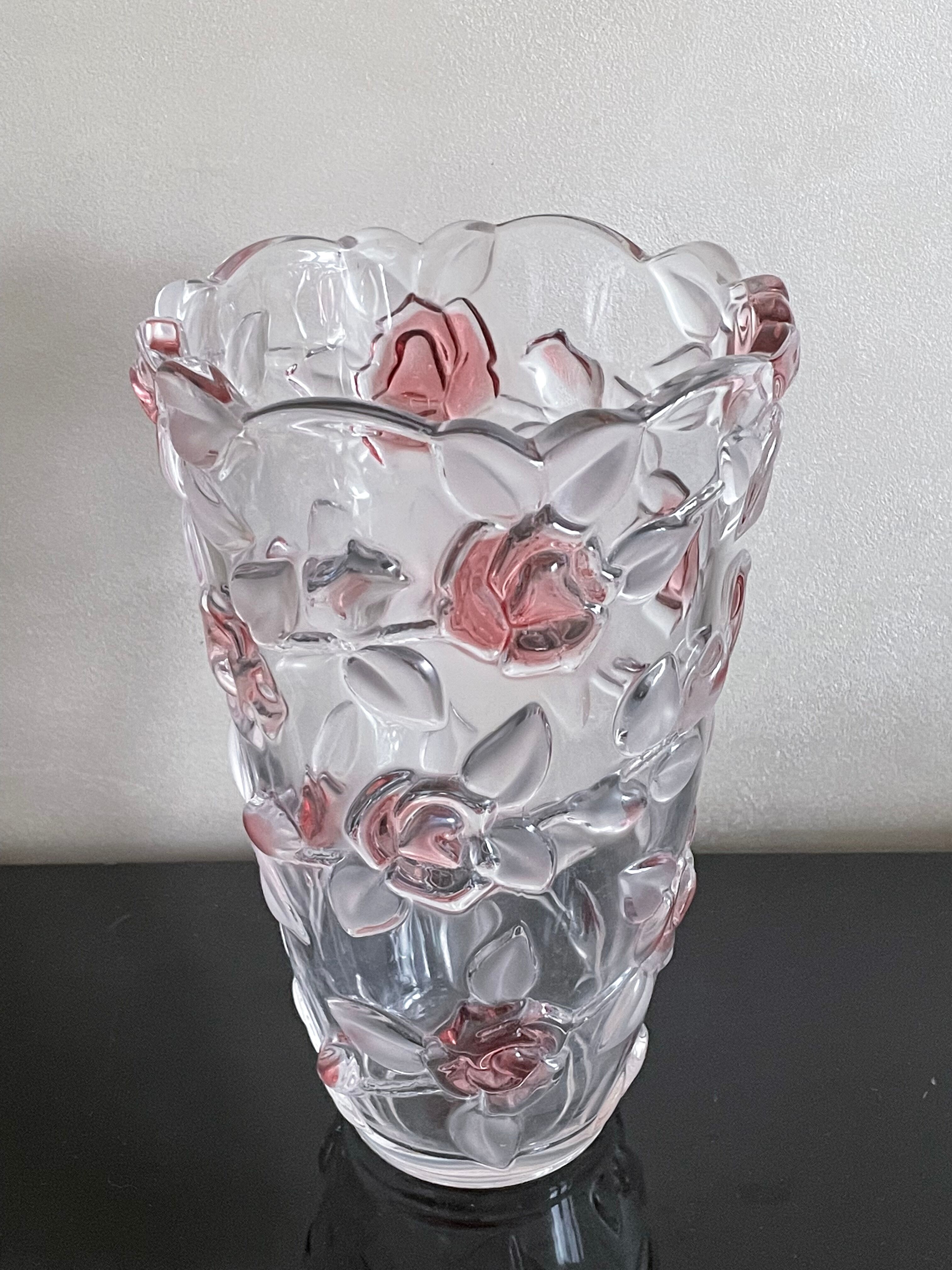 Vase with molded glass roses