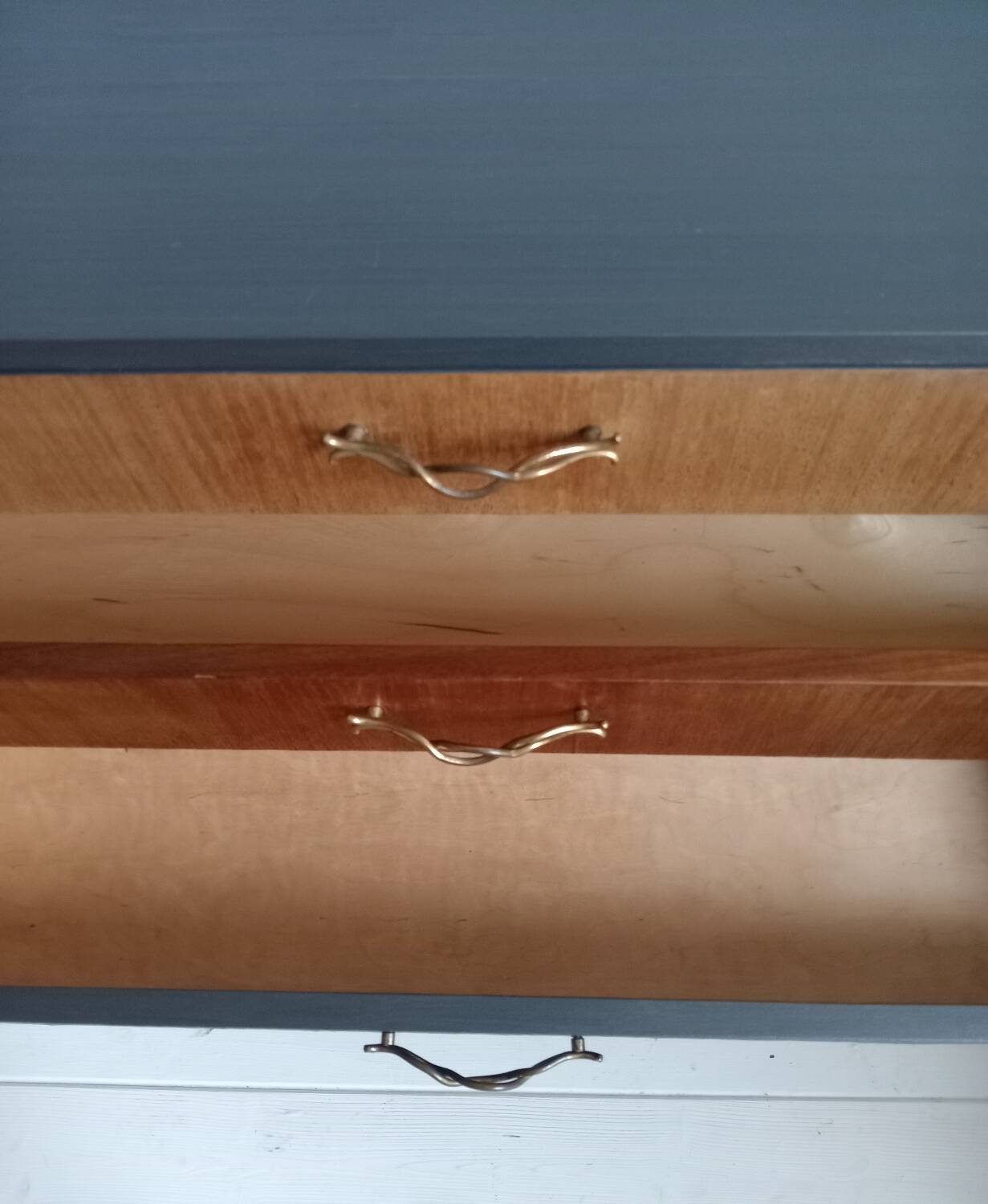 Chest of drawers, console in cherry