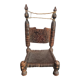 Chaise basse afghane en bois sculpté