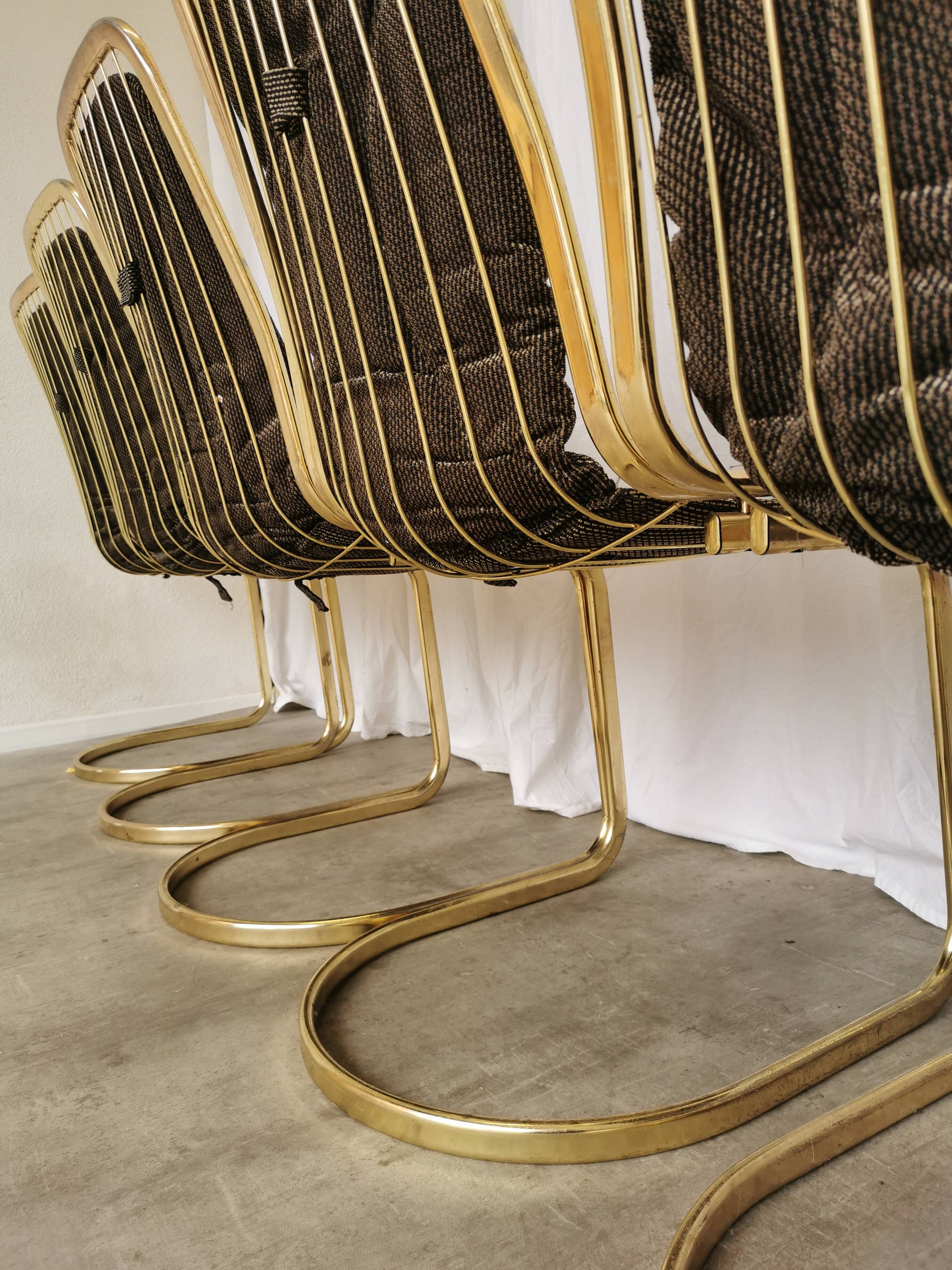 Set of 6 Vintage Gold Chrome Dining Chairs: Italian Mid-Century Design