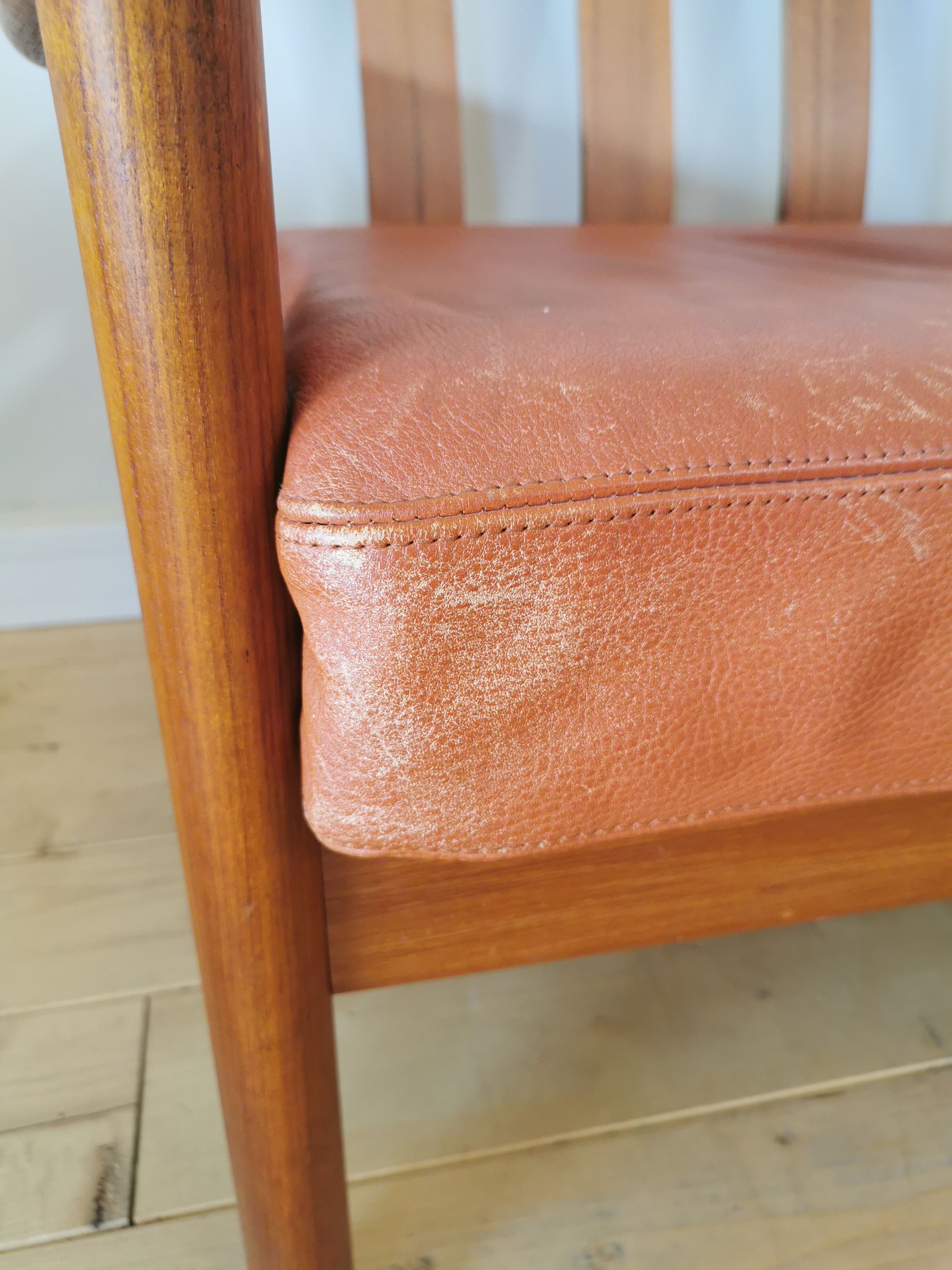 Dyrlund leather sofa from the 60s