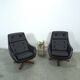 Fauteuil pivotant en similicuir noir provenant de Suède