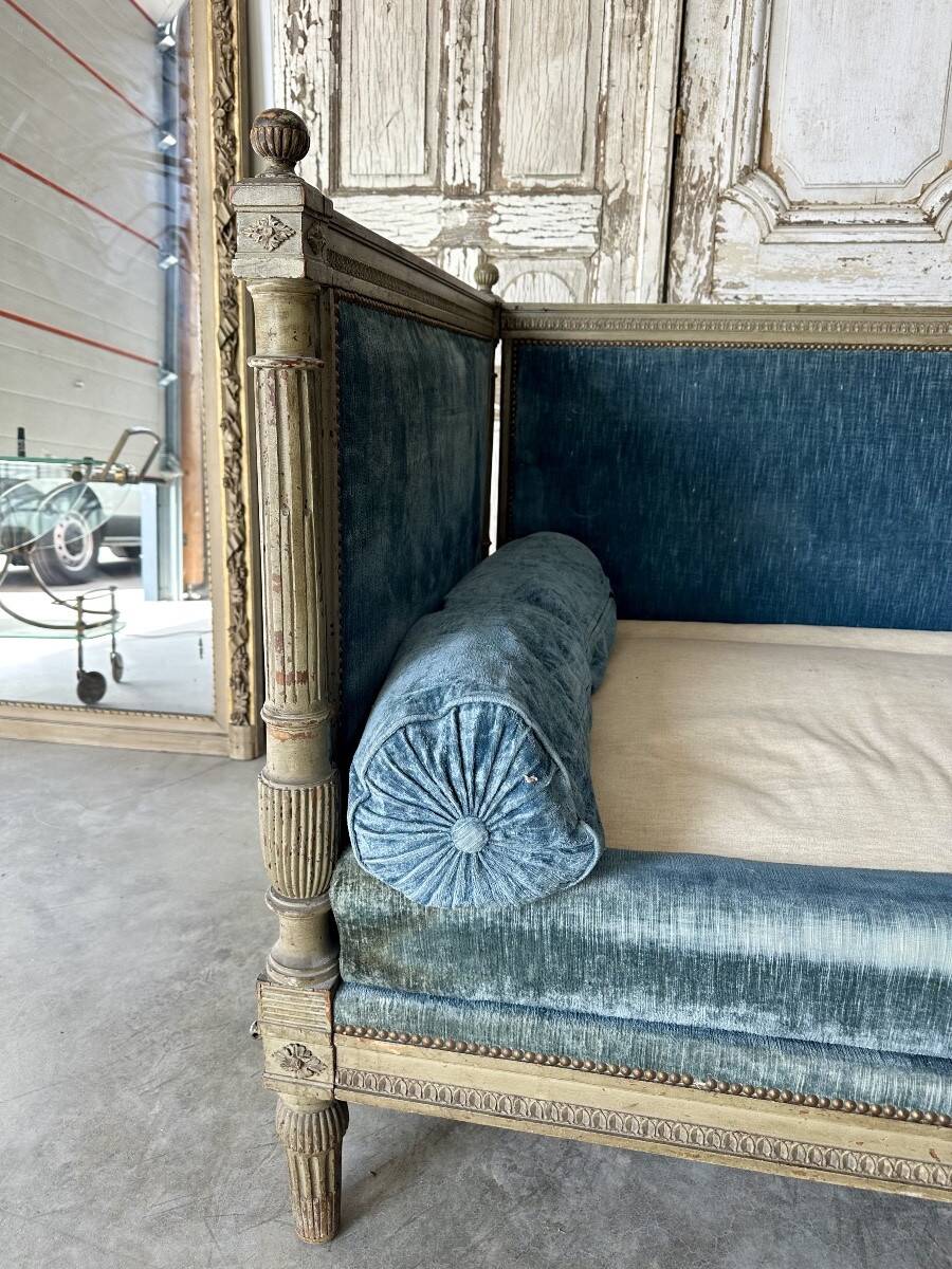 Louis XVI daybed circa 1800