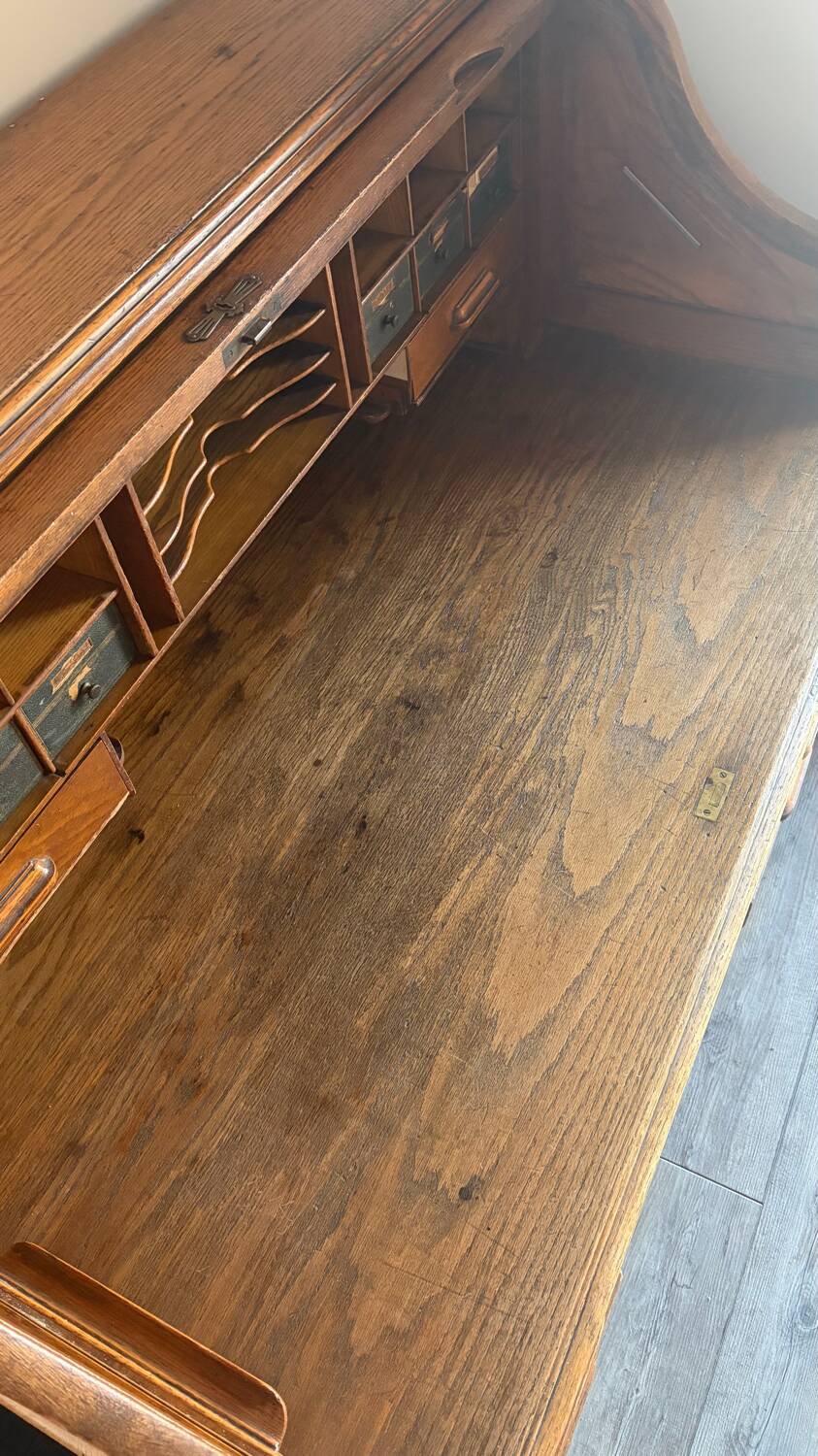 Old American office Delaunay