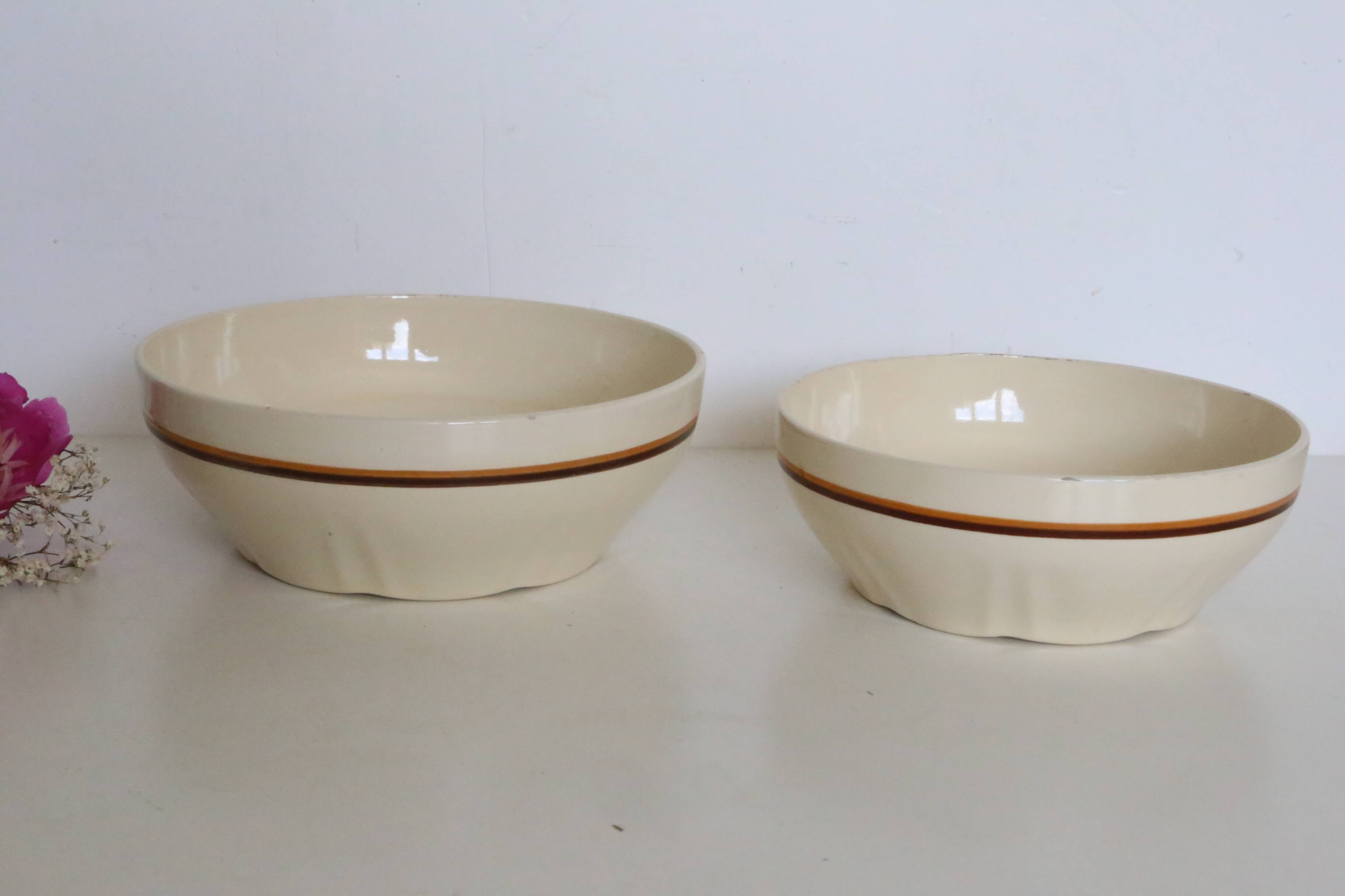 pair of salad bowls, French earthenware, bistro