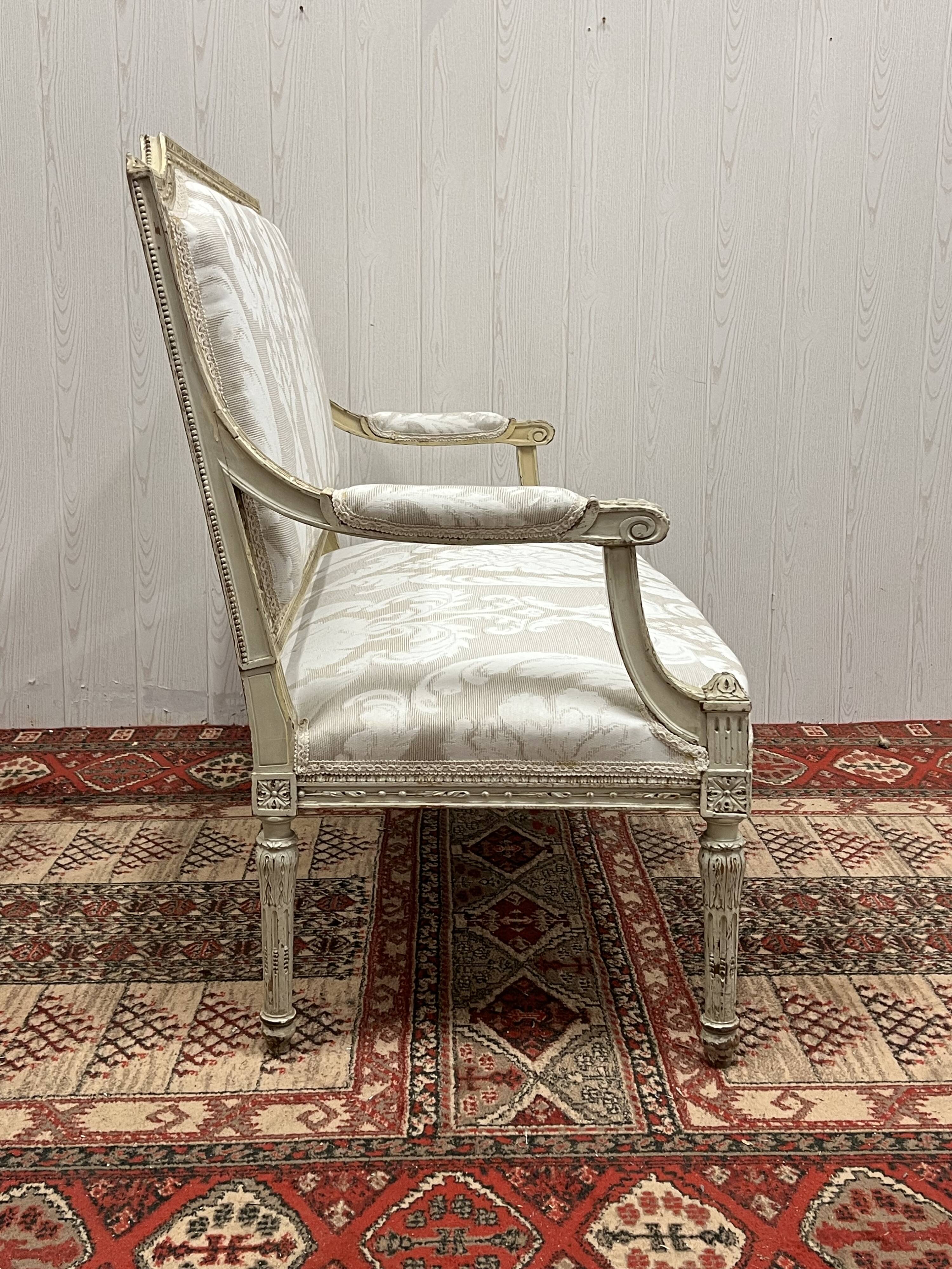 Salon style Louis XVI