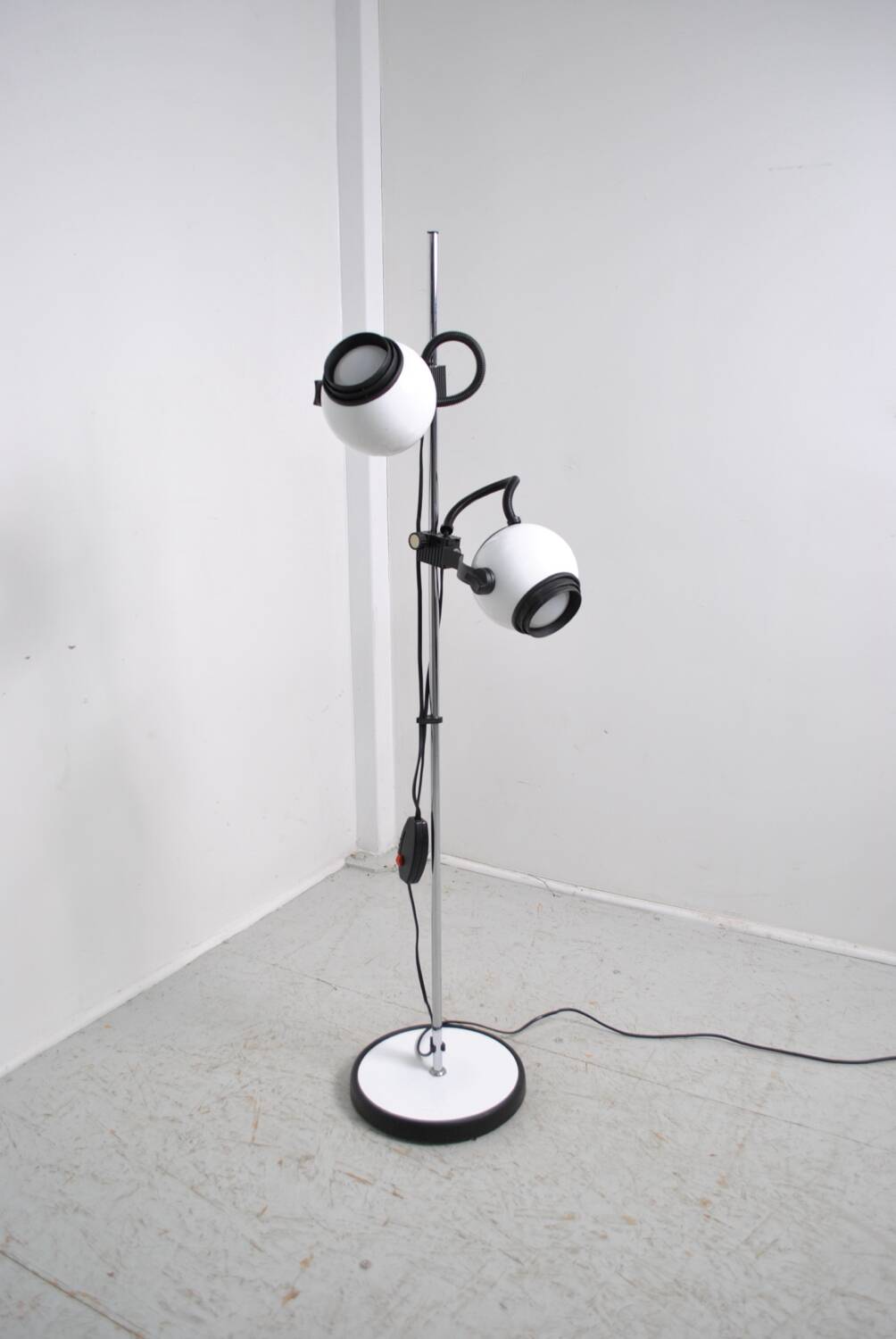 2-spot floor lamp 1970