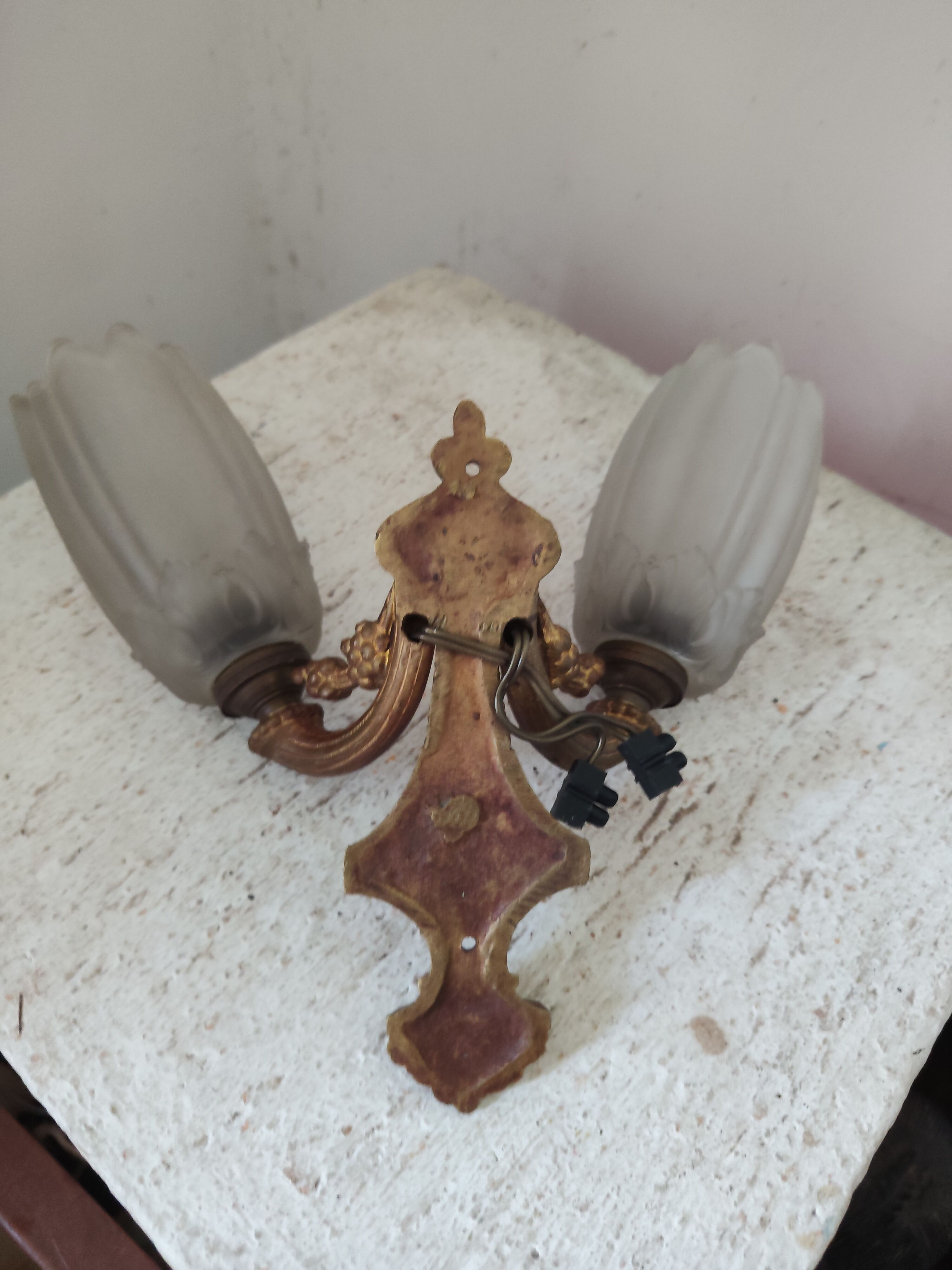 Art Nouveau wall light