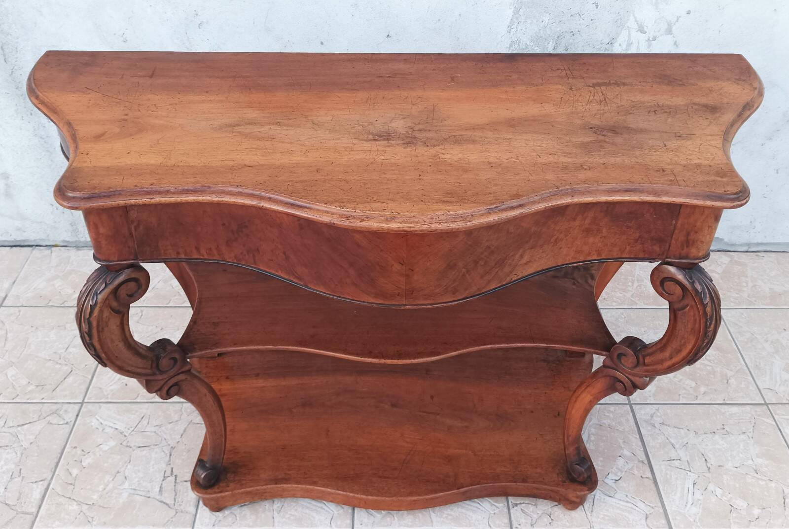 Large console from the Napoleonic III era in walnut and walnut burl.