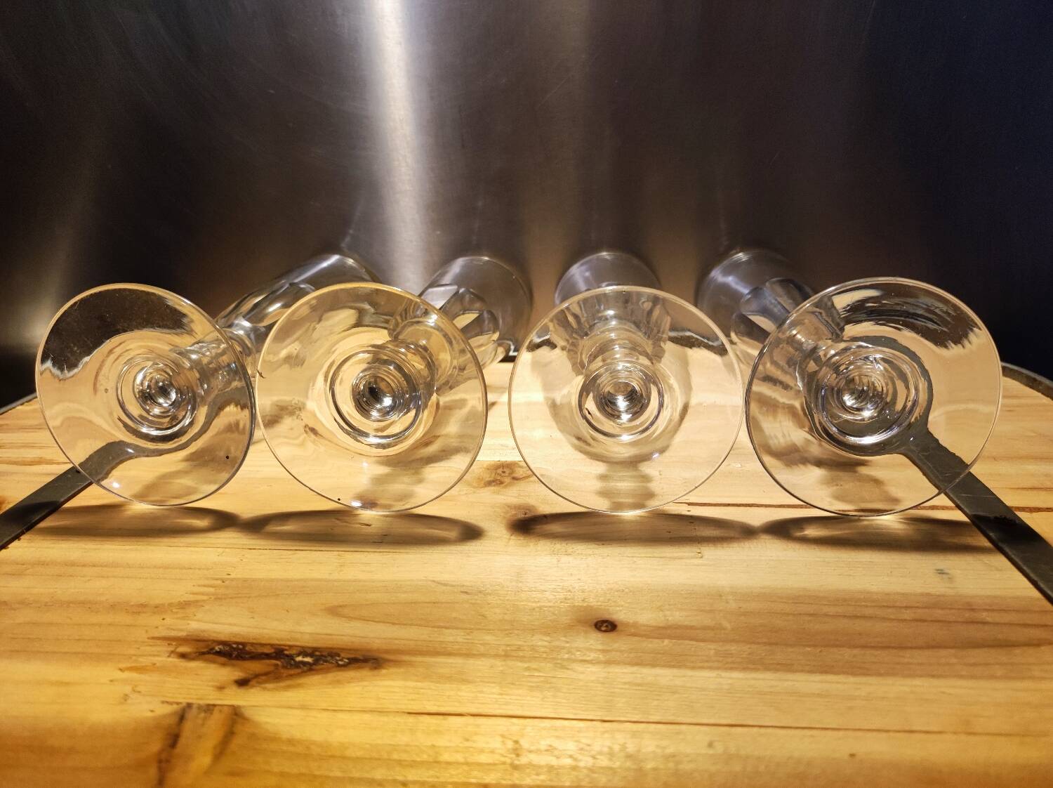 4 champagne flutes with cut sides, late 19th century