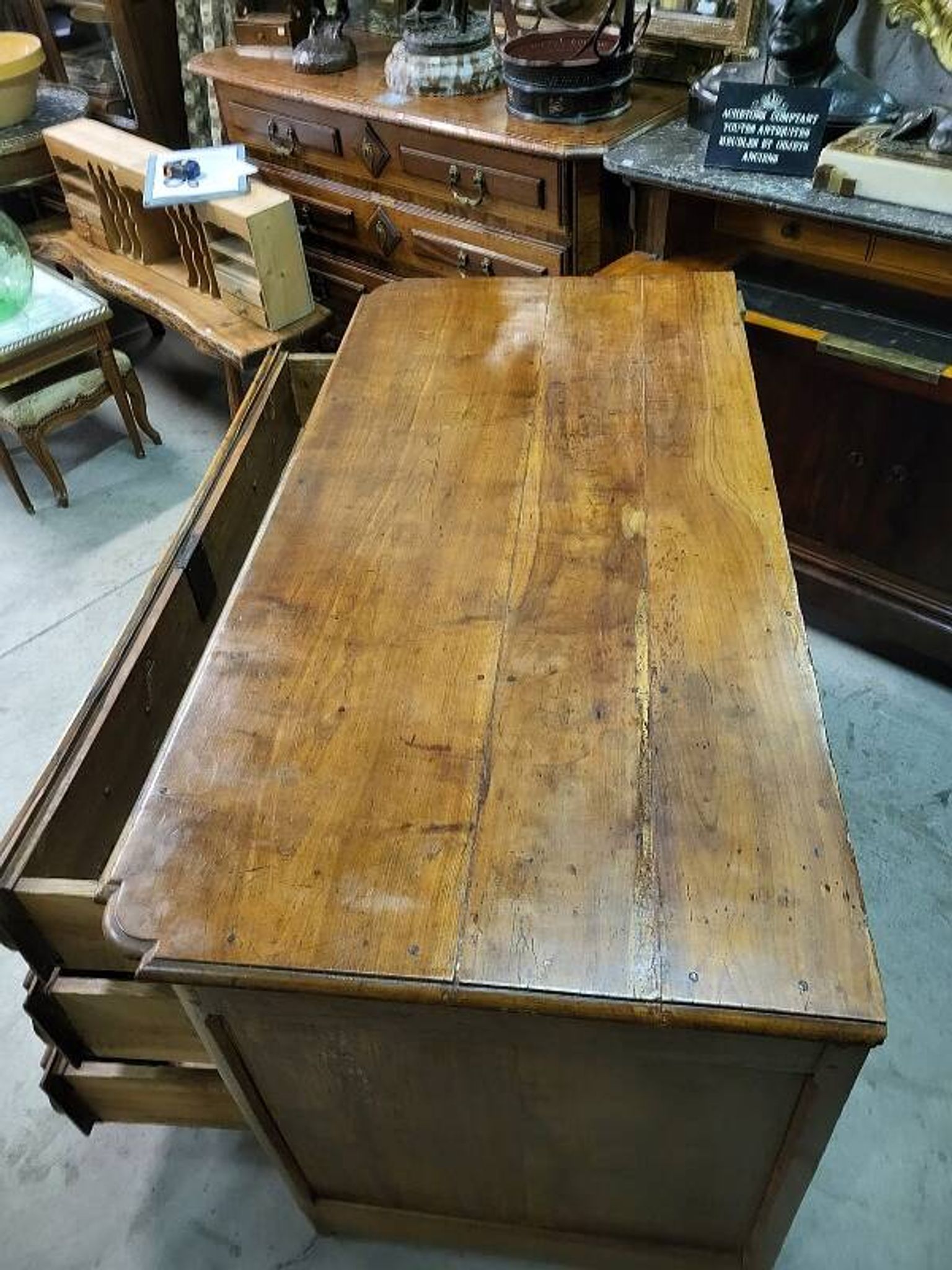17th century cherry wood 3-drawer chest of drawers