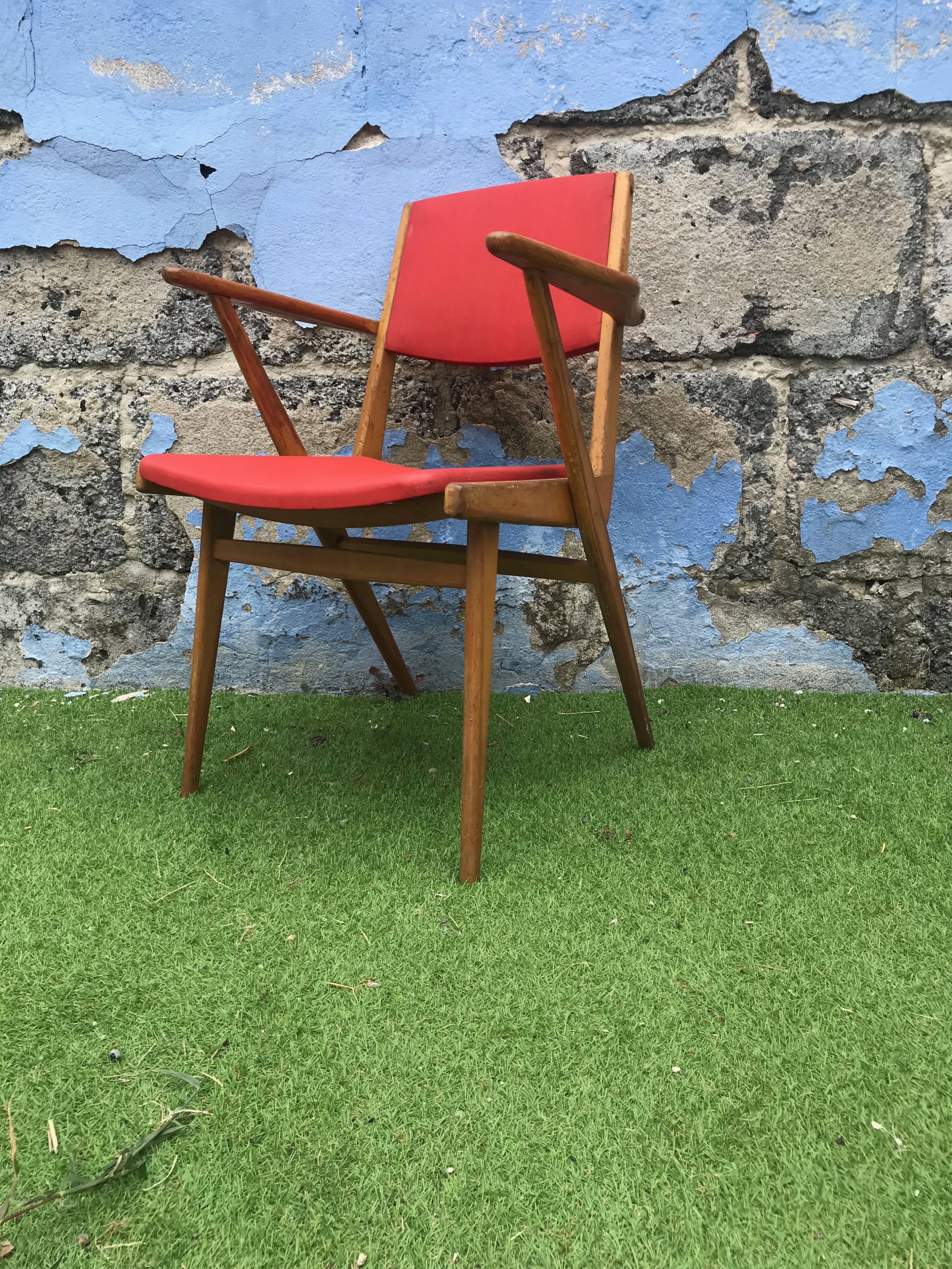 Armchair vintage bridge