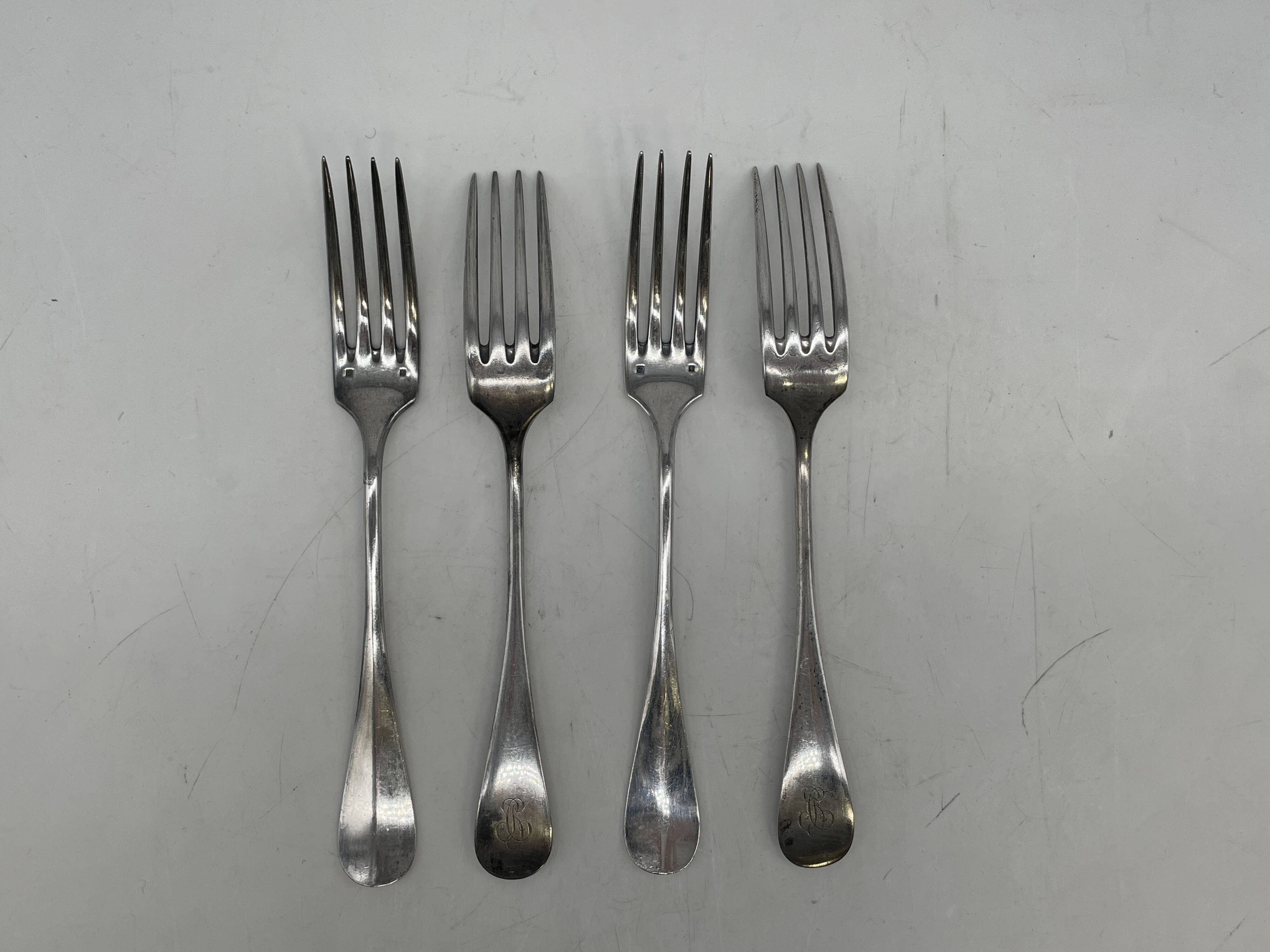 Set of 12 soup spoons, 7 lunch forks, 8 dessert cutlery.