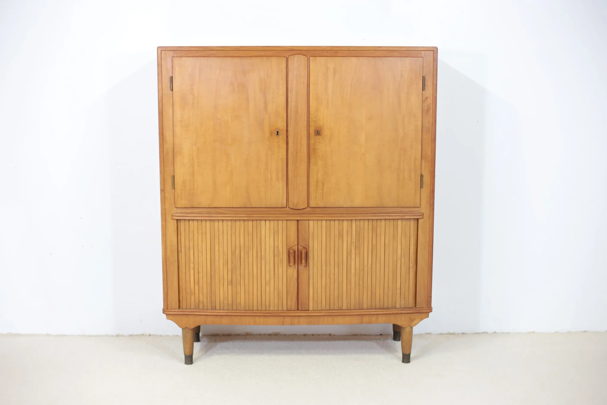 Buffet haut danois en Noyer