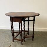 Edwardian extending oak drop leaf ‘barley twist’ side table