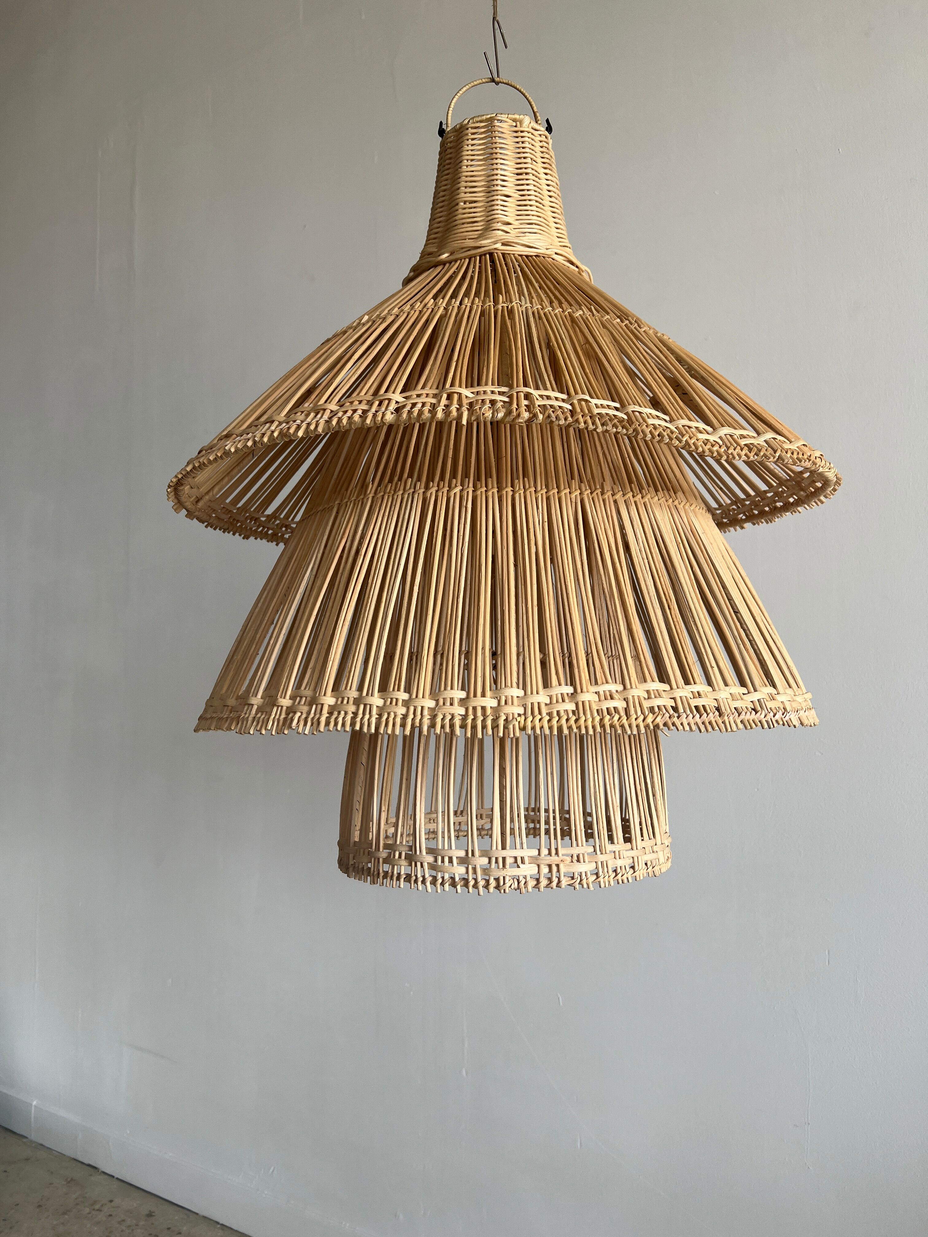 Rattan pendant lamp or light in the shape of an Asian lantern