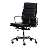 Chaises EA219 Soft Pad de Charles & Ray Eames en cuir noir et aluminium, Vitra