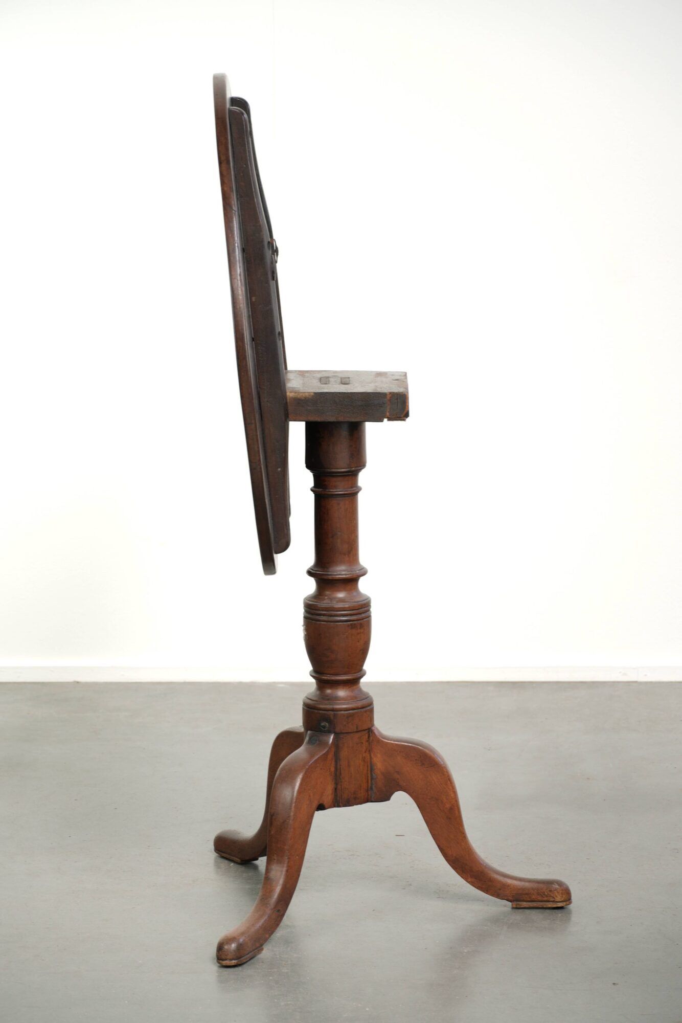 Nice antique English tilt-top table with a wonderful patina