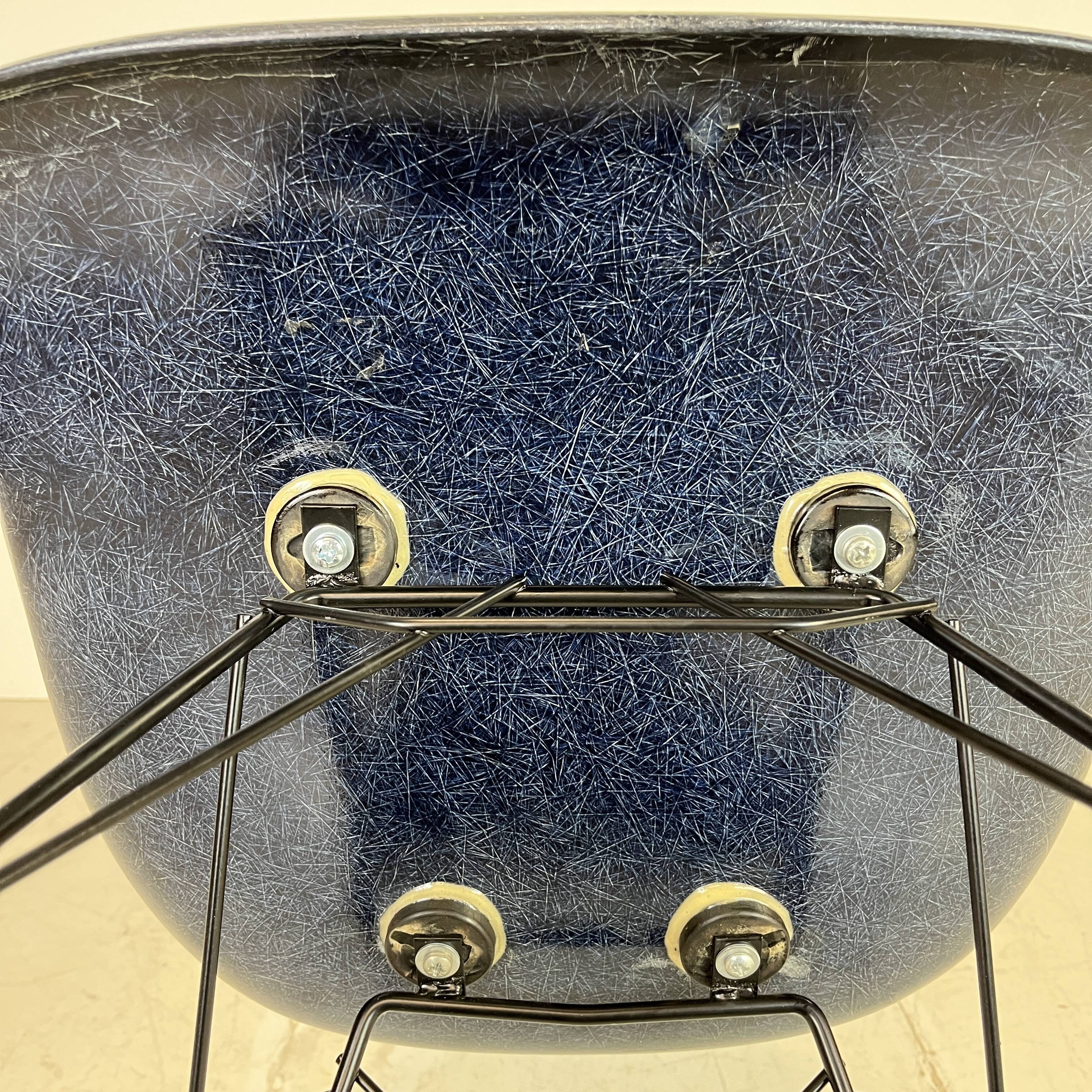 Eames Herman Miller 1950s RAR rocking chair in navy blue