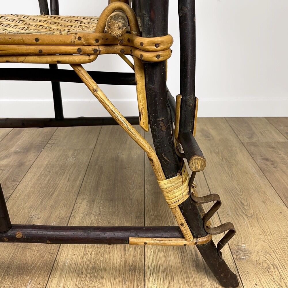 Antique chaise longue in wicker and hazel 20s
