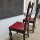 Chaises royales sculptées
