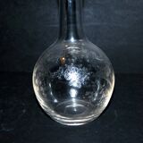 Carafe ancienne en cristal gravé à l'acide - décor rocaille et feuillage 1900 - 23cm
