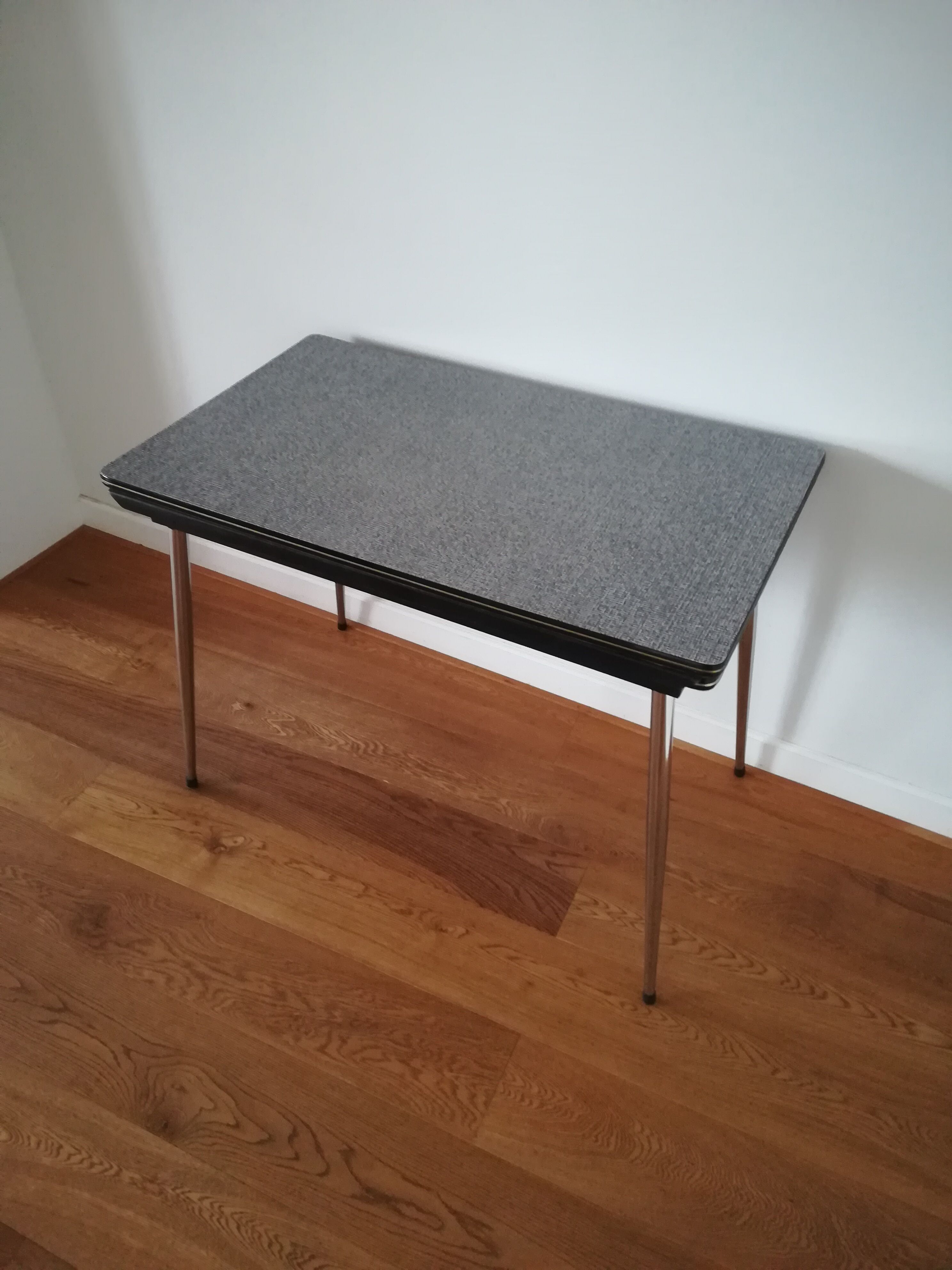 Extensible table