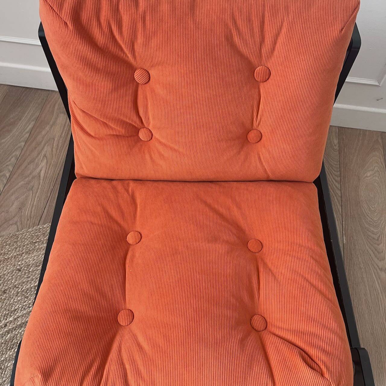 Fauteuil velours orange années 80