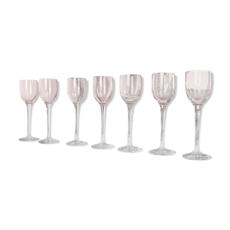 Lot of 7 mini walking glasses in pink crystal
