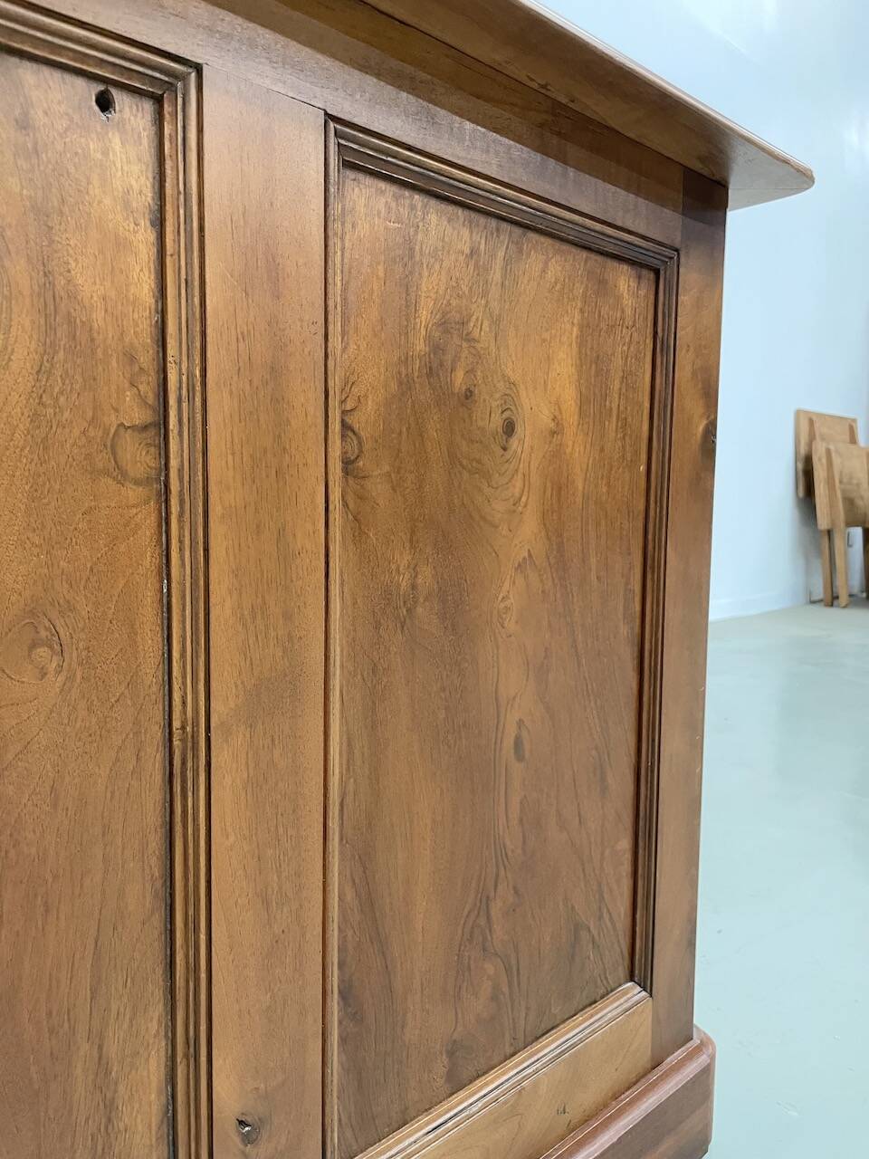 Comptoir ou bureau en noyer années 50