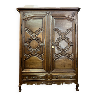 Armoire Lorraine époque Louis XV dite à sept panneaux vers 1750