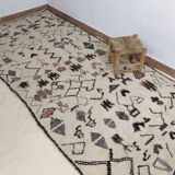 Vintage Berber rug 306 X 135 CM