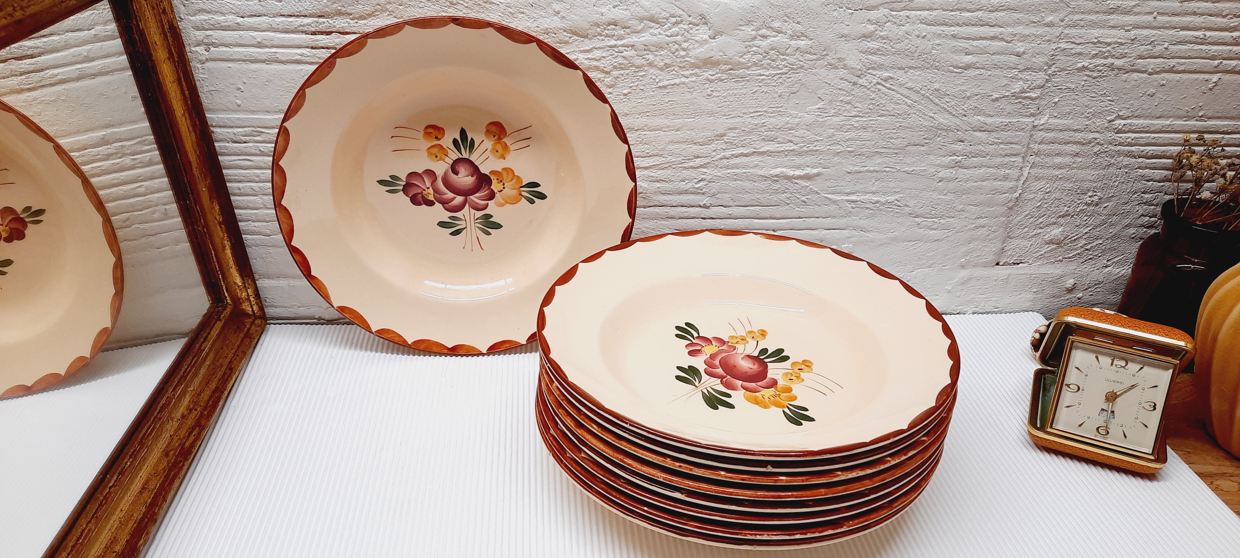 Set 9 Longchamp hollow plates